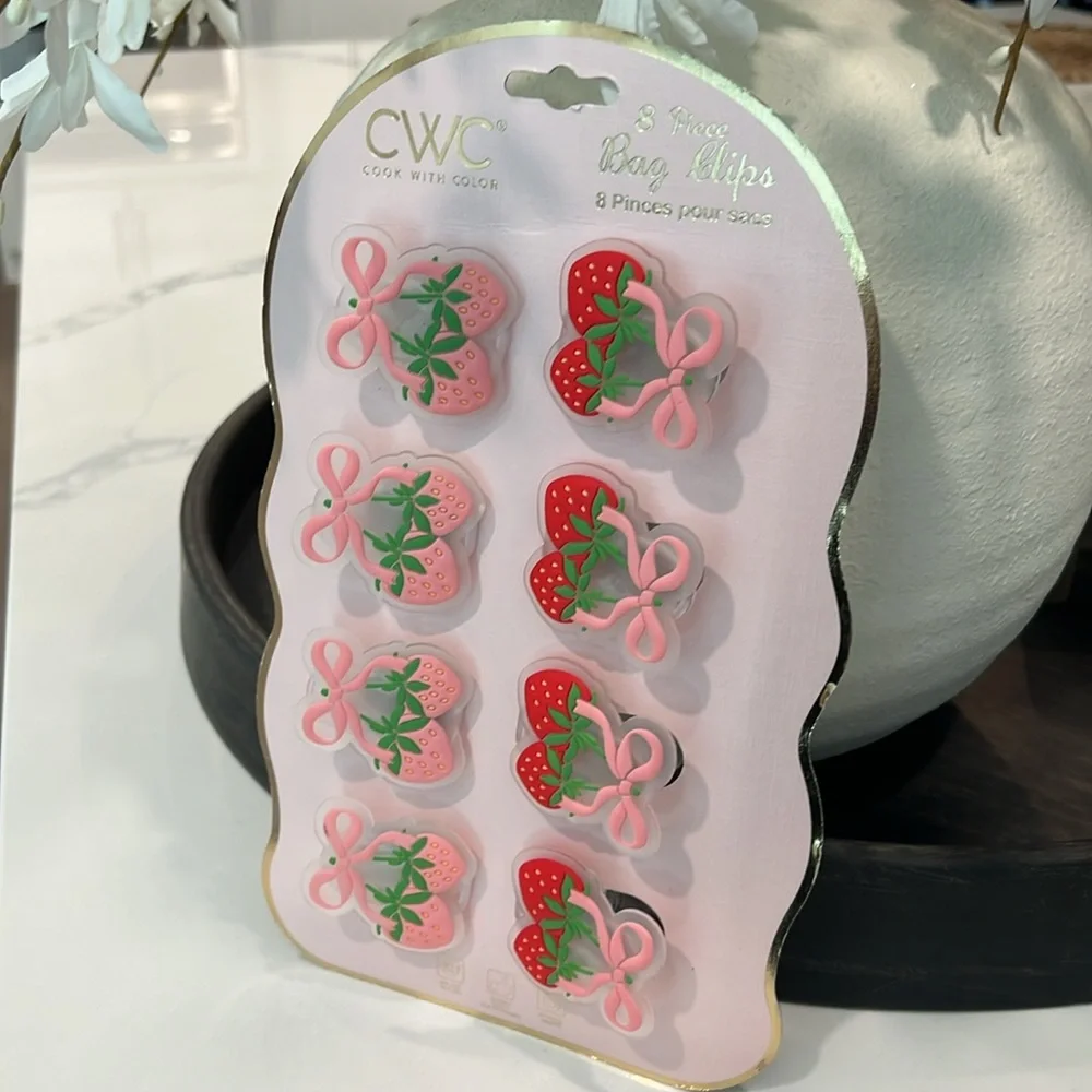 🎀🍓CWC Strawberry 🎀🍓Bag Clips Set